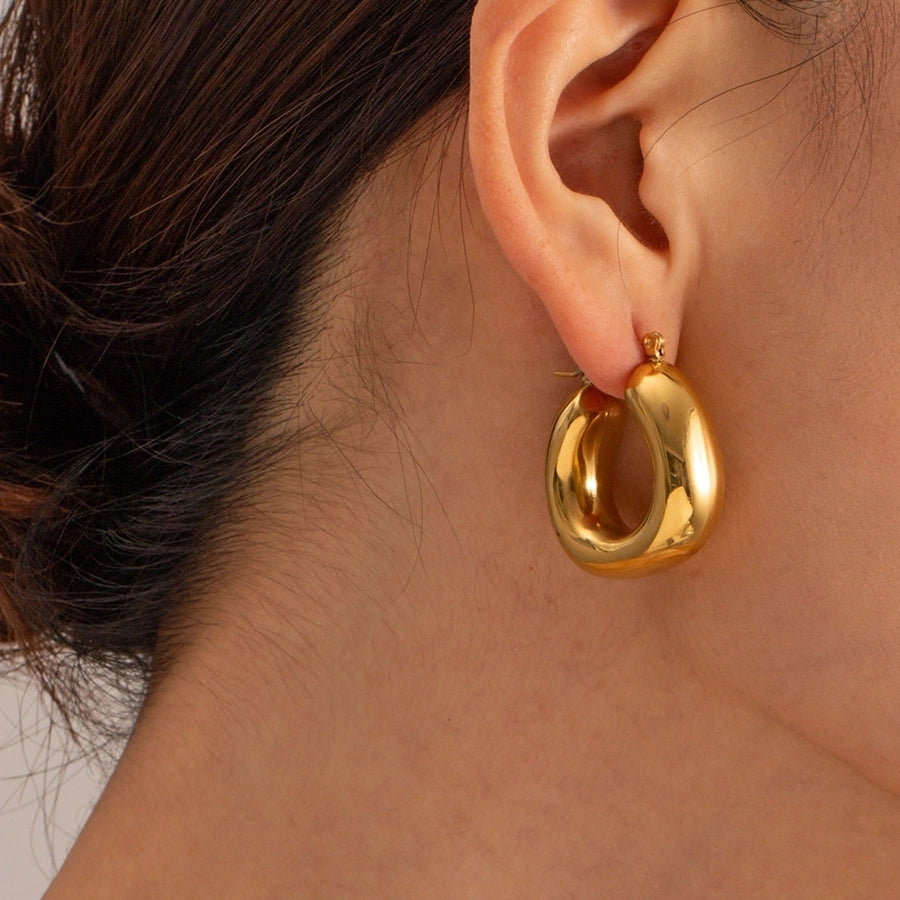 1 Pair It Girl Stainless Steel 16K Gold Plated Earrings