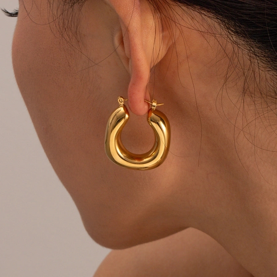 1 Pair It Girl Stainless Steel 16K Gold Plated Earrings